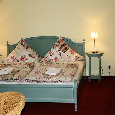מלון Hotel Peenhauser Peenhauser